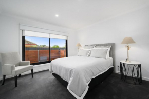 Comfort & Style - Luxurious Central Apartment, Albury